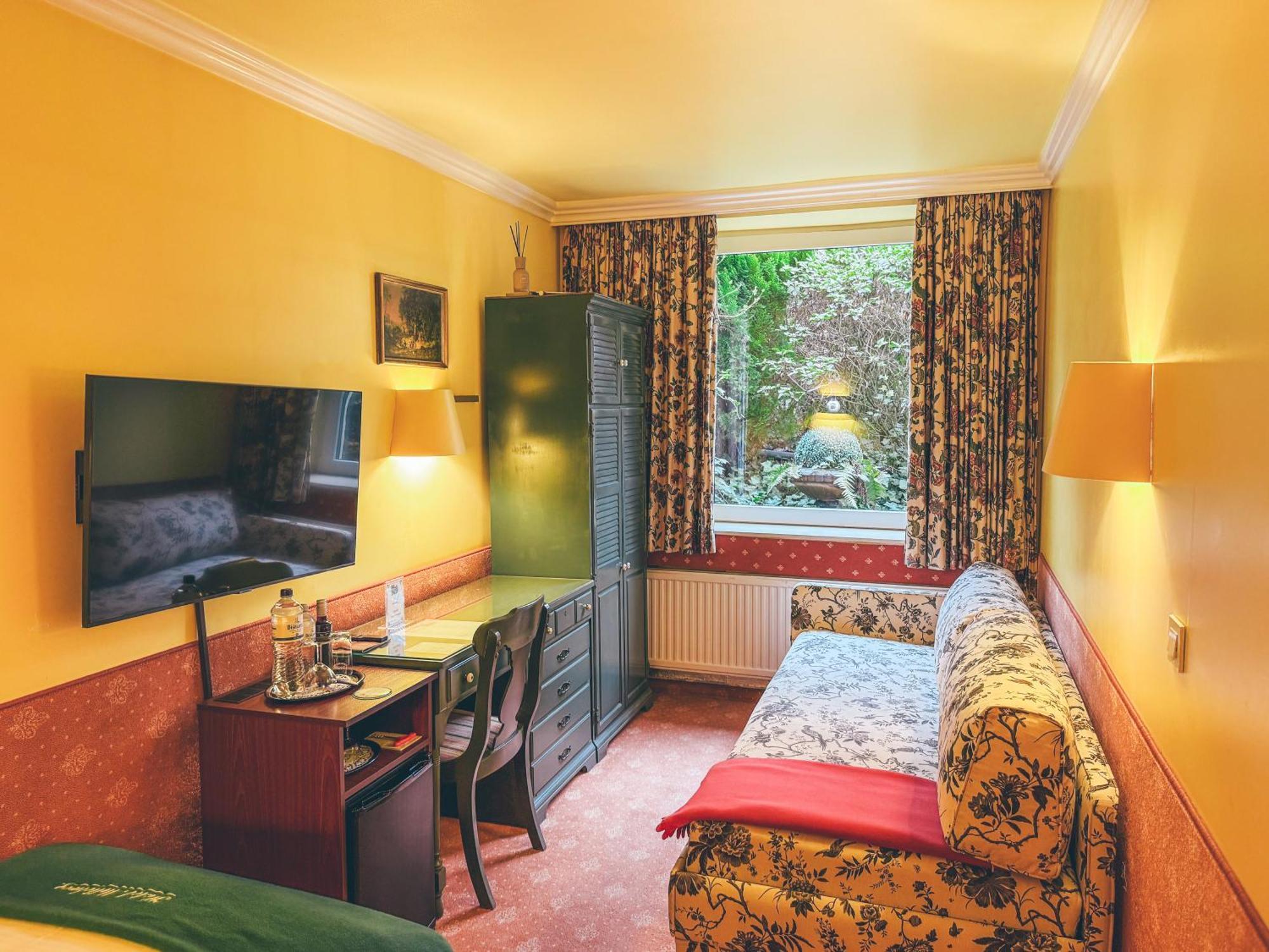 Hotel Mittelweg Hamburg Bagian luar foto